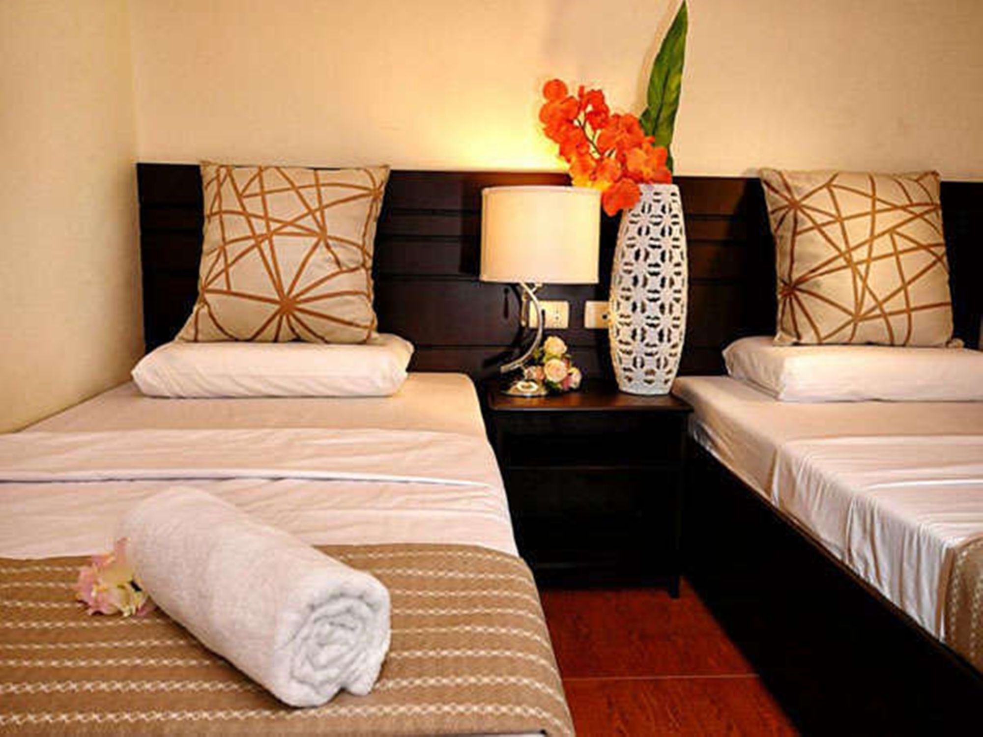 Reddoorz Near Victoria Mall Davao City Esterno foto