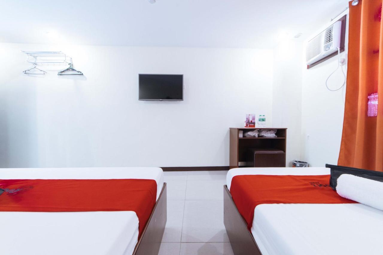 Reddoorz Near Victoria Mall Davao City Esterno foto