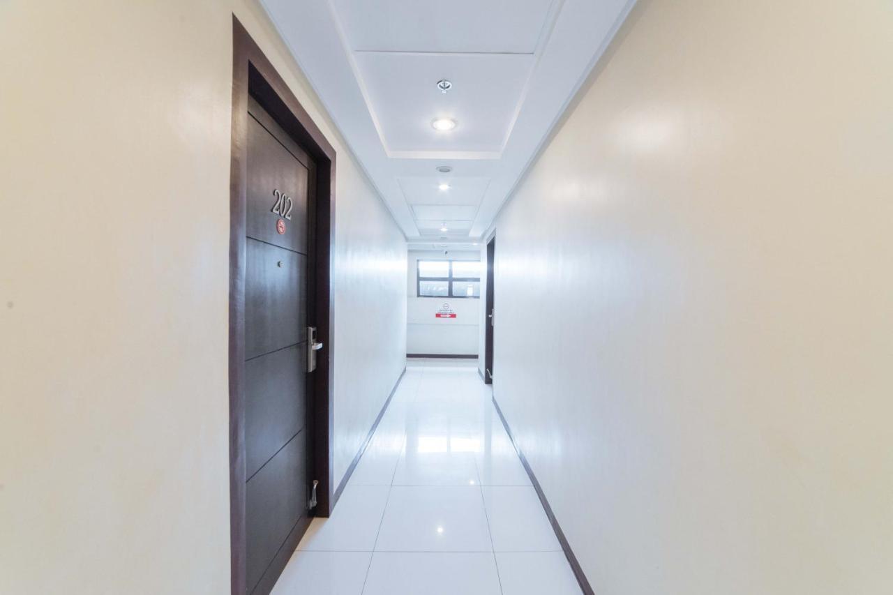 Reddoorz Near Victoria Mall Davao City Esterno foto